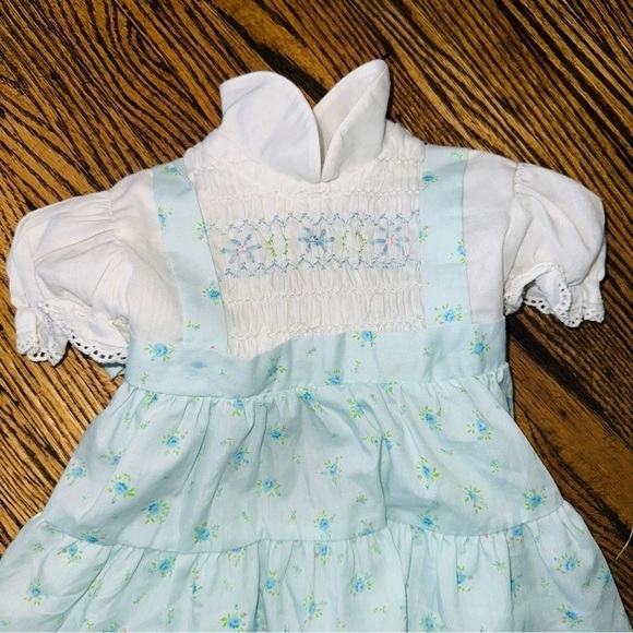 Polly Finder 18 months floral Hand smocked Dress - Picture 3 of 6